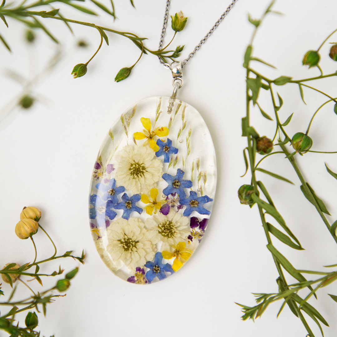 Resin Flower Jewelry Workshop